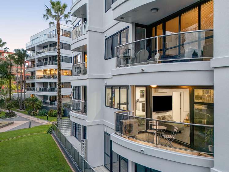 1E/175 Hurstmere Road Takapuna_29