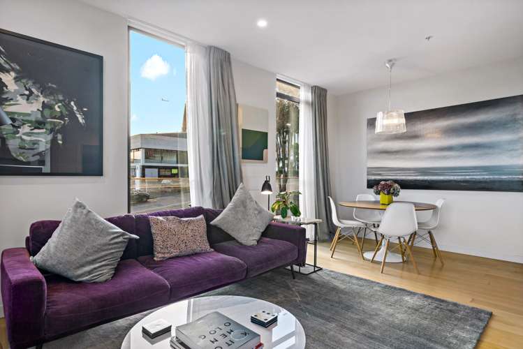 102/8 Nugent Street Grafton_6