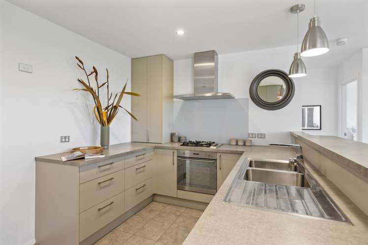 6 Buckingham Court Wakatu_4