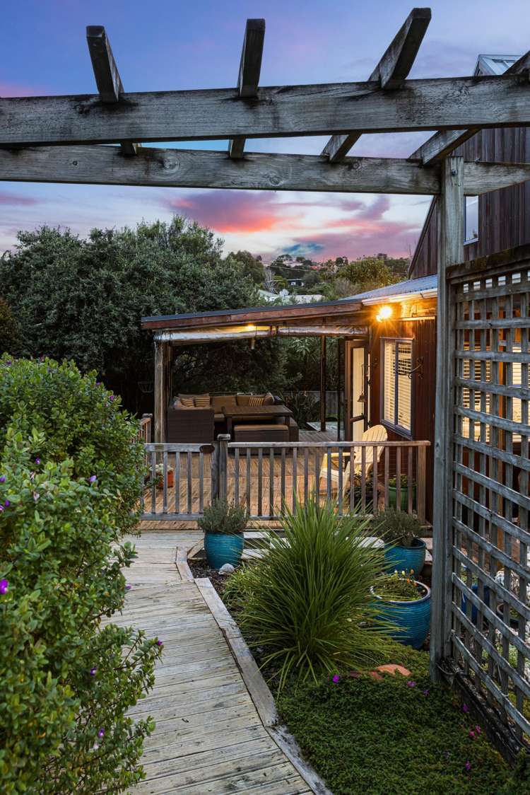 28 Donald Street Stanmore Bay_36