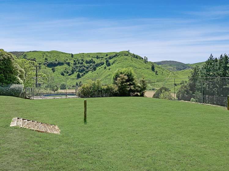 422 Coonoor Road Pahiatua_3