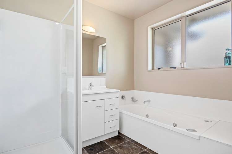 13 Pembertons Road Sefton_6