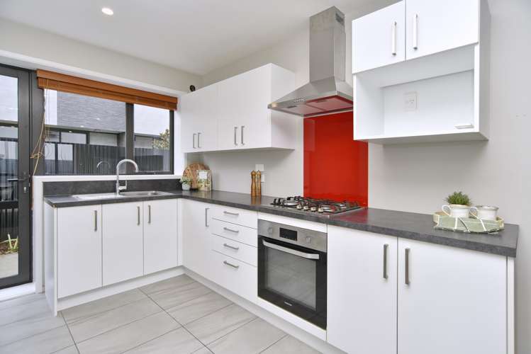 8/31 Buffon Street Waltham_7