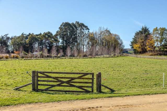 Bareland lifestyle opportunity in Longbush