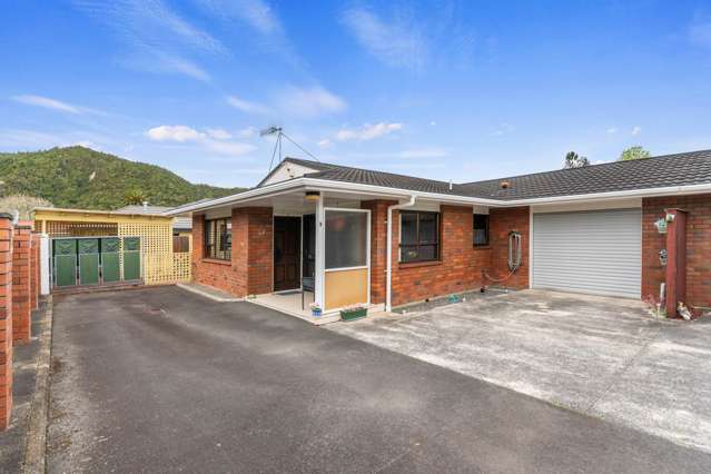 Spacious & Sunny - Brick & Tile Gem