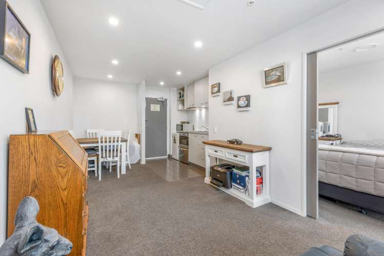 606/17 Amersham Way_1
