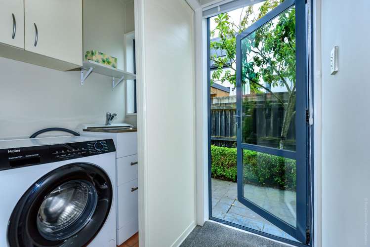 2/573 Manchester Street Saint Albans_13