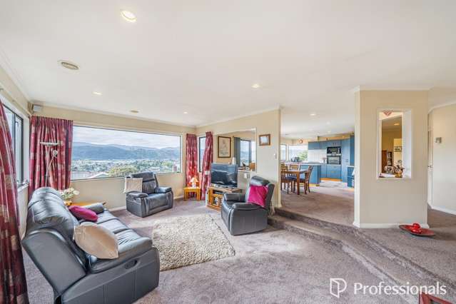 13 Birkinshaw Grove Riverstone Terraces_1