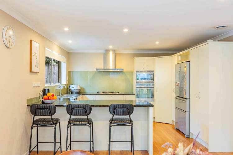 14 Bur Oak Terrace Schnapper Rock_8