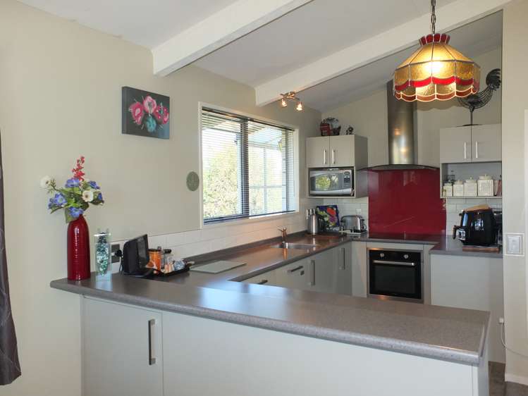 150 Pages Road Marchwiel_7