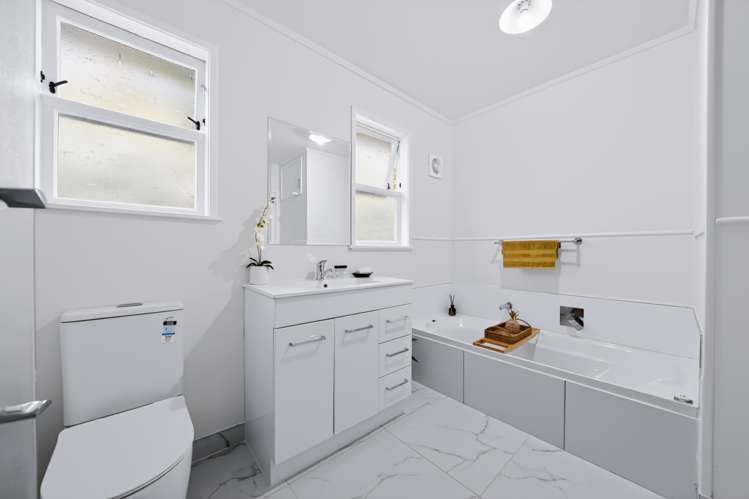 105 Gills Road Bucklands Beach_15