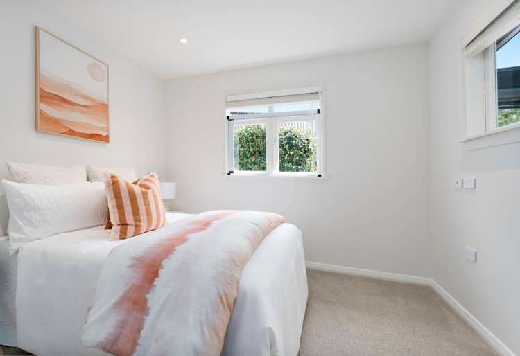 89 King George Avenue 1662_6