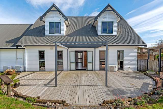 Lytton West Entry Level Unique Opportunity!