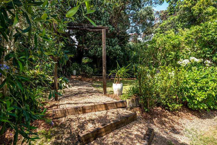 10 Hillside Road Ostend_12