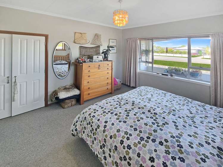 188 Stafford Street Hokitika_10