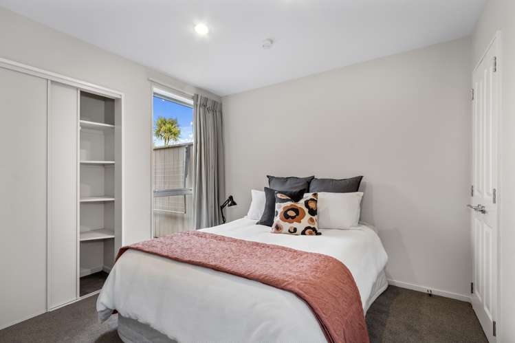 12 Henley Green Northwood_8