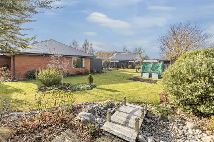 10 Kowhai Street Oxford_22