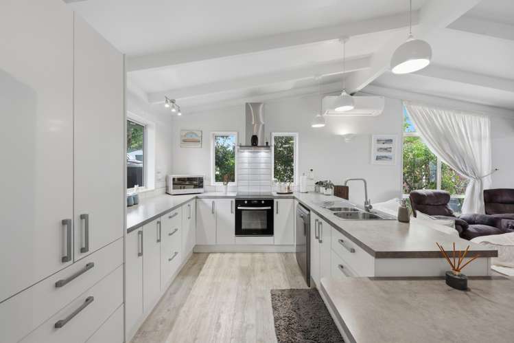 100 Torkar Road Clarks Beach_6