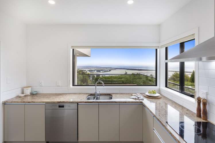 2/11 Belleview Terrace Mount Pleasant_3