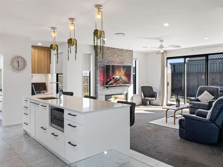 1 Talon Drive Rolleston_7