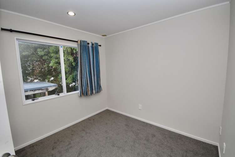2/30 Bruce Road Glenfield_10