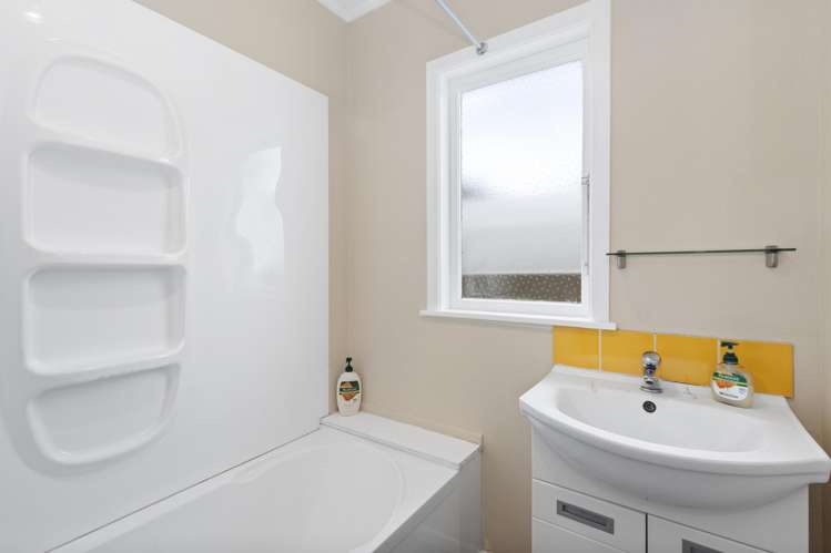 5 Campbell Street Waiuku_10