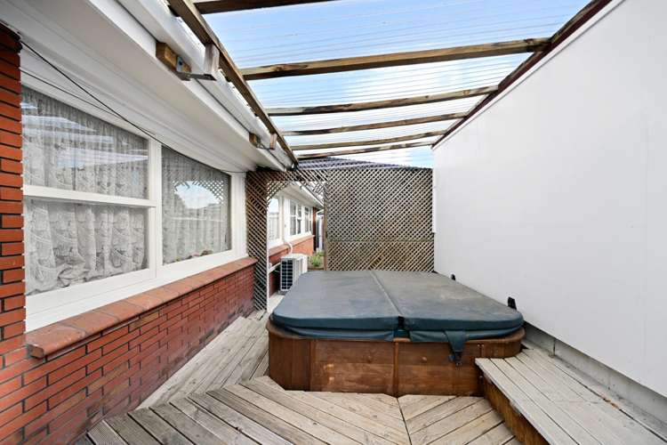 2 Guy Place Melville_6