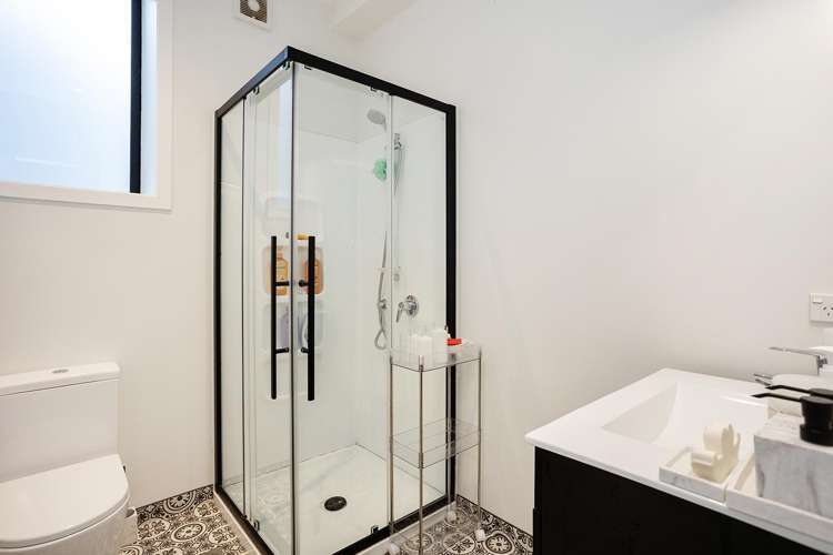 1 Queens Gardens Dunedin Central_22