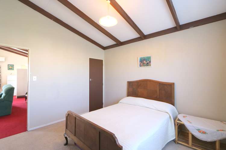 2/246 Crinan Street Appleby_11