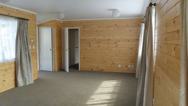 27b Stott Avenue Birkdale_6