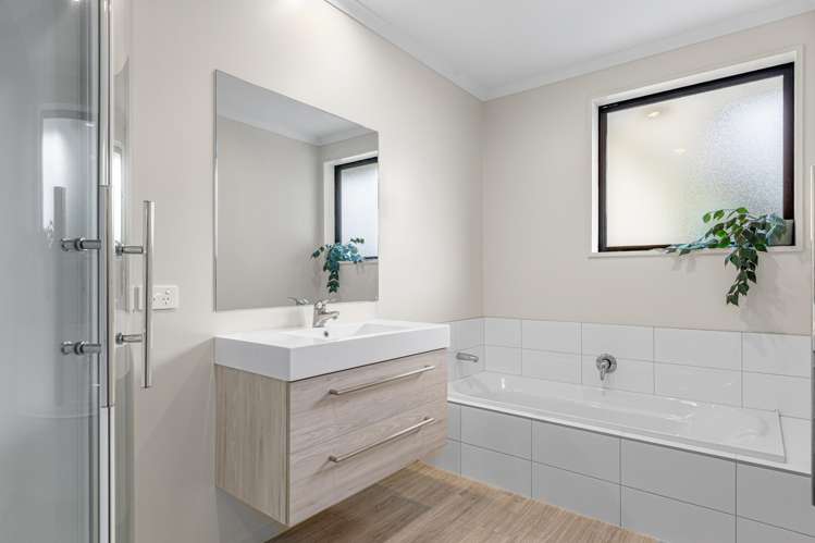 6 Haymakers Crescent Rolleston_12