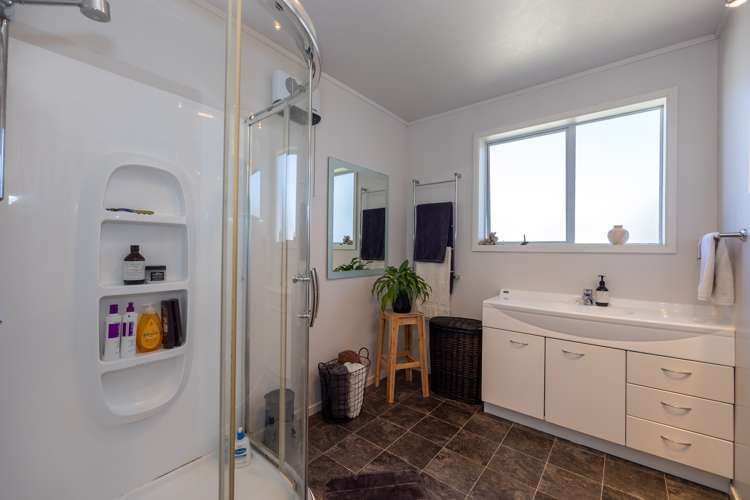 9 Frye Crescent Albert Town_12