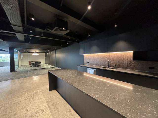 Newly Refurbished Office With City Views