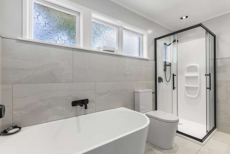 2/5 Archdall Street Meadowbank_13