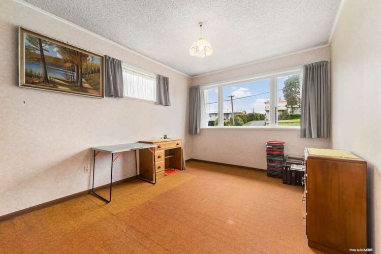 8 Roberts Road Glenfield_14