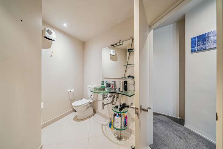 402/332 Lambton Quay Wellington Central_12