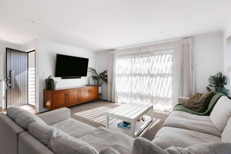 55 Hills View Drive Papamoa_6