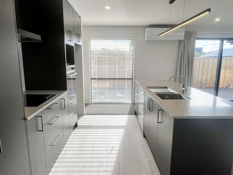 27 Hilton Drive Amberley_2