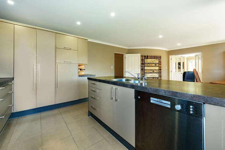 2 Kanuka Place Akaroa_15