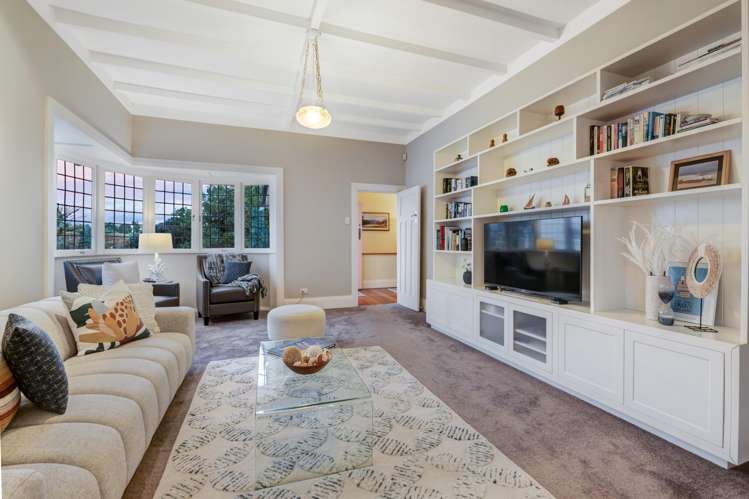 6 Seabreeze Road Narrow Neck_13