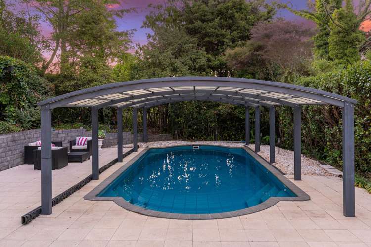 3 Oakford Park Crescent Greenhithe_5