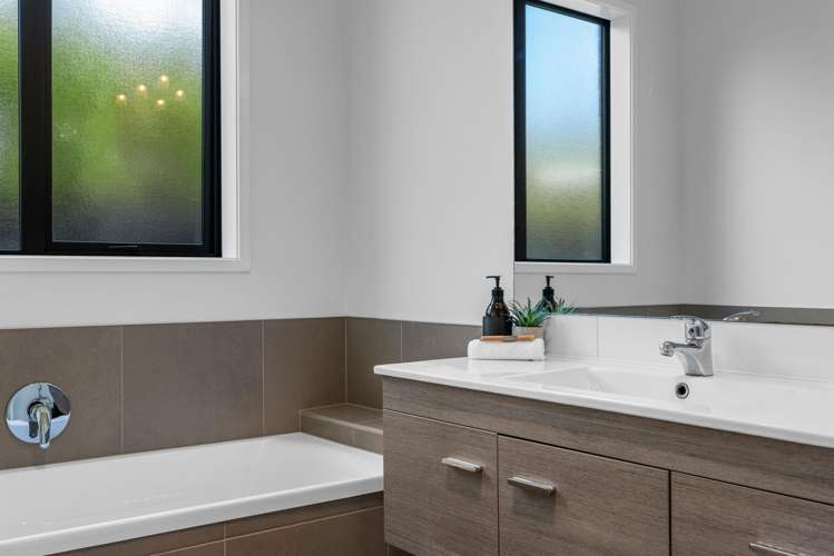 82 Landing Drive Pyes Pa_21