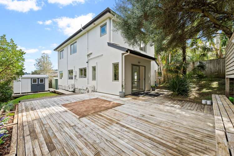 21 William Gamble Drive Greenhithe_11