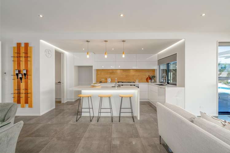 39 Waterstock Way Parklands_10