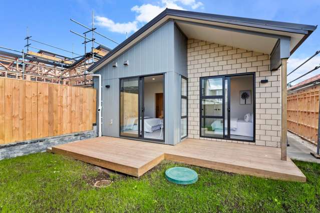 19 Morus Road Massey_1