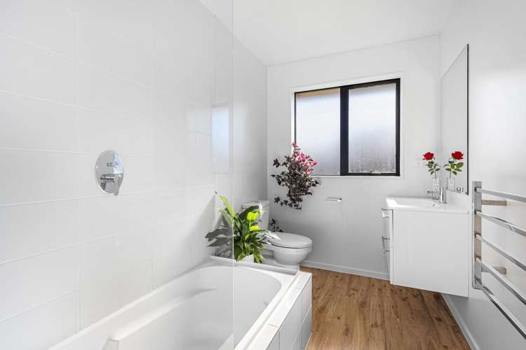 6 Tibbotts Drive Rolleston_11