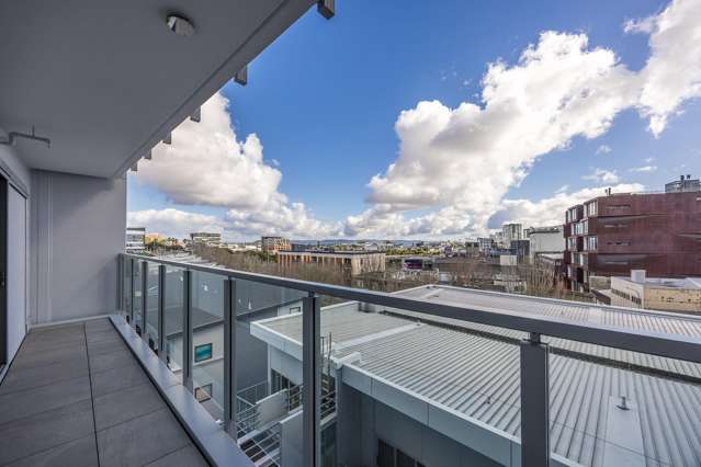 6G/14 Upper Queen Street Auckland Central_1
