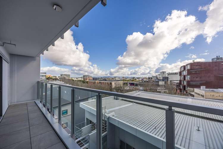 6G/14 Upper Queen Street Auckland Central_1