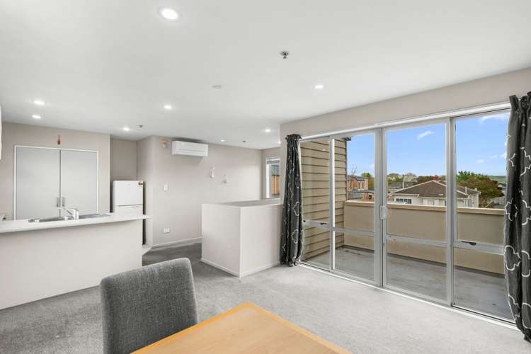10/9 Cameron Street Sydenham_5