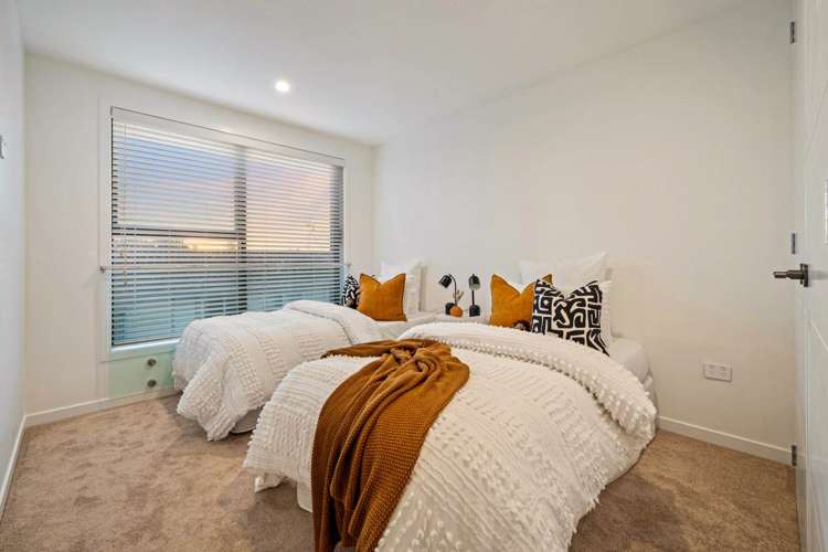 27 King George Avenue Epsom_16